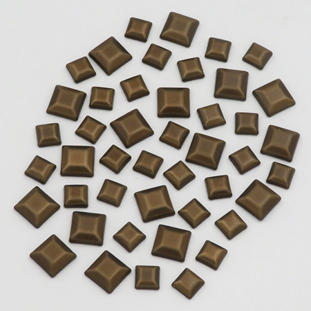 RG <b>Convex II</b> Square Nailheads Hot Fix - Antique Gold